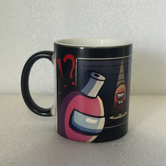 Among Us Heat Sensitive Color Changing Mug, 11oz - Picture 4 of 8
